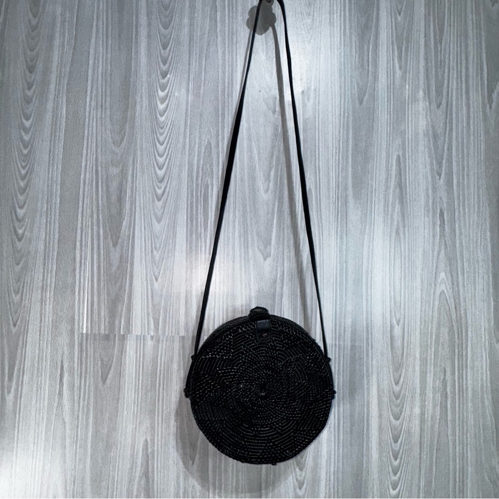 Round Woven Rattan Black Crossbody Purse Canteen Snap Closure Vintage Lined - Picture 7 of 7